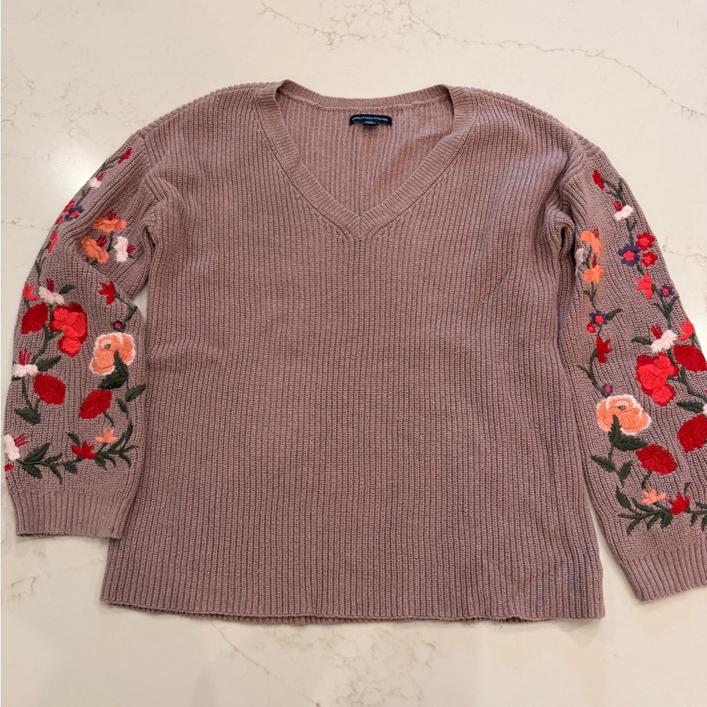 American Eagle Floral Embroidered Sleeve Sweater Mauve V Neck Boho Cottagecore - Picture 2 of 8